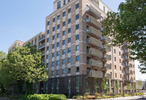 Waterside properties for sale in The Silverton, E16
