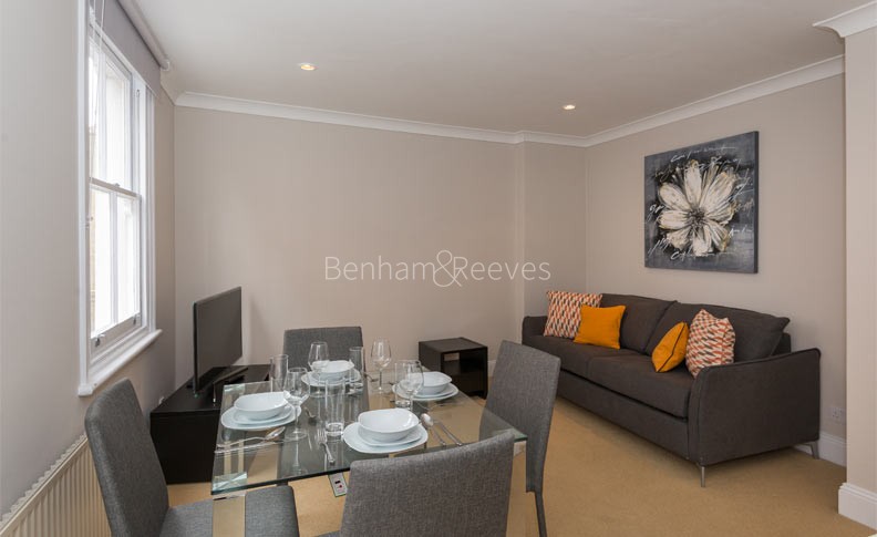 https://brstaging.benhams.co.uk/assets/high-street-kensington-w8-flat-2-thackeray-street-image-1-1547813200.jpg