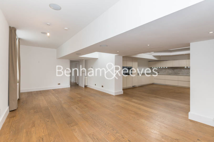 3  bedrooms flat to rent in Roehampton House, Roehampton, SW15-image 2
