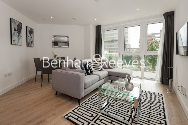 2  bedrooms flat to rent in Sovereign Court, Hammersmith, W6-image 1