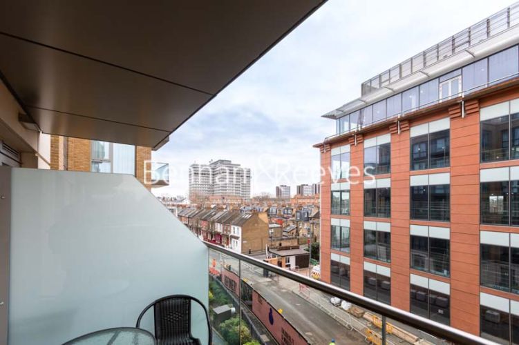 2  bedrooms flat to rent in Faulkner House, Tierney Lane, W6-image 5