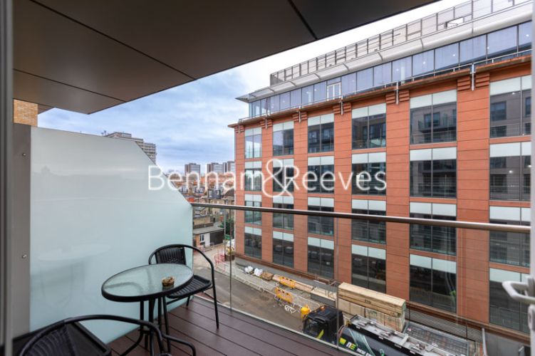 2  bedrooms flat to rent in Faulkner House, Tierney Lane, W6-image 12