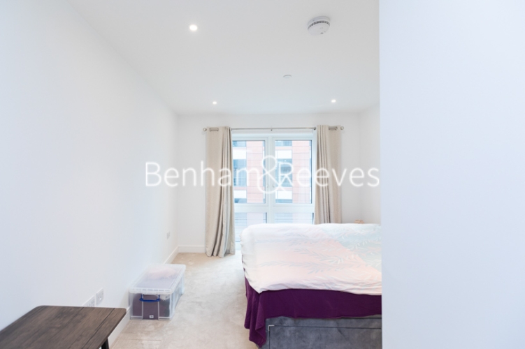 2  bedrooms flat to rent in Faulkner House, Tierney Lane, W6-image 15
