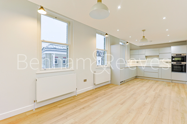 2  bedrooms flat to rent in Disraeli Road, Hammersmith, SW15-image 4