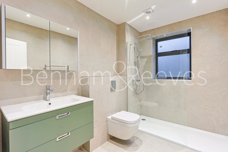 2  bedrooms flat to rent in Disraeli Road, Hammersmith, SW15-image 8