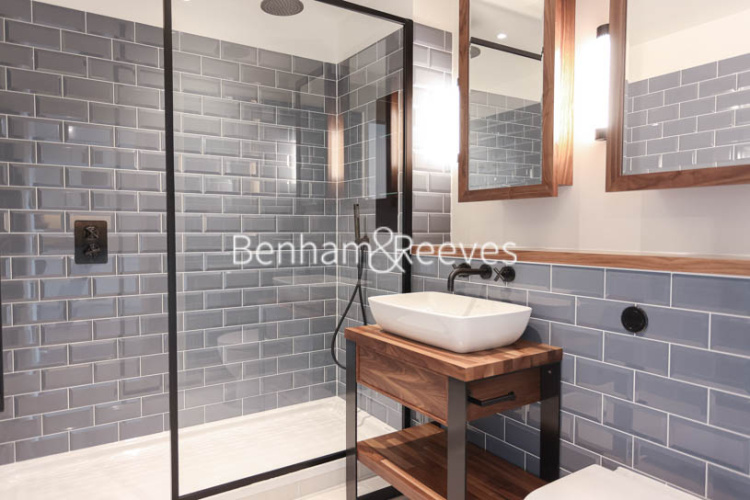 3  bedrooms flat to rent in Merino Gardens, London Dock, Wapping, E1W-image 4