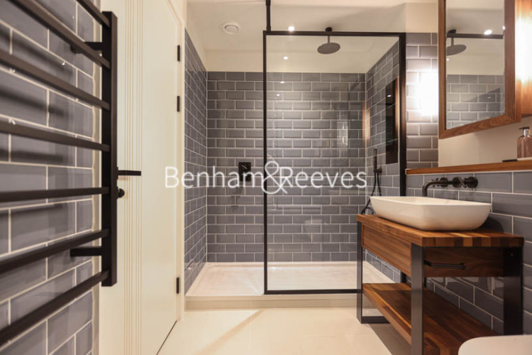 3  bedrooms flat to rent in Merino Gardens, London Dock, Wapping, E1W-image 13