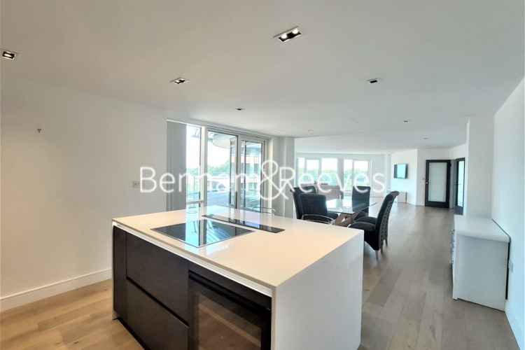 3  bedrooms flat to rent in Kew Bridge Road, Brentford, TW8-image 11