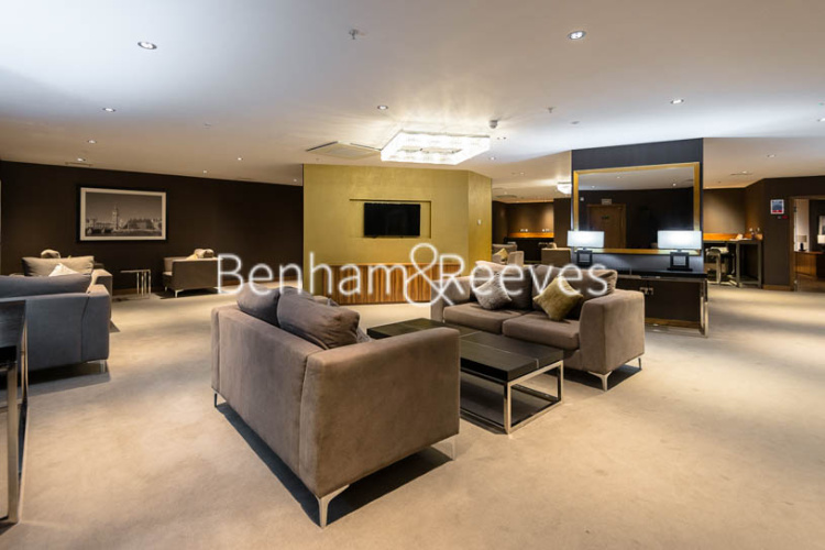 2  bedrooms flat to rent in Wandsworth Road, Nine Elms Point, SW8-image 9