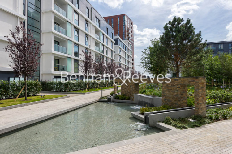 2  bedrooms flat to rent in Wandsworth Road, Nine Elms Point, SW8-image 17