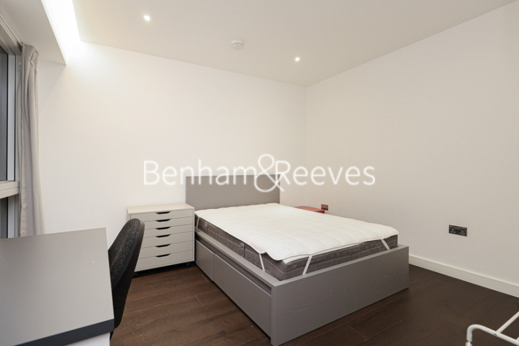 2  bedrooms flat to rent in Denver Building, Malthouse Road, SW11-image 3