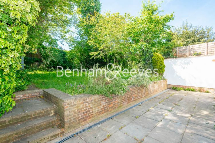 3  bedrooms flat to rent in Parkhill Road, Belsize Park, NW3-image 5