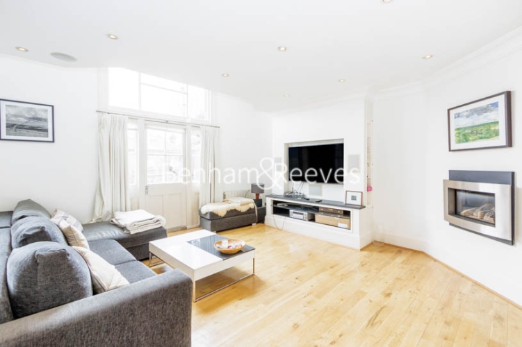 3  bedrooms flat to rent in Adamson Road, Hampstead, NW3-image 10