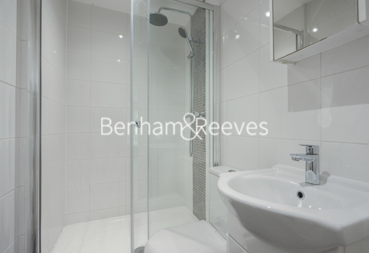 2  bedrooms flat to rent in Royal Drive, Friern Barnet, N11-image 9