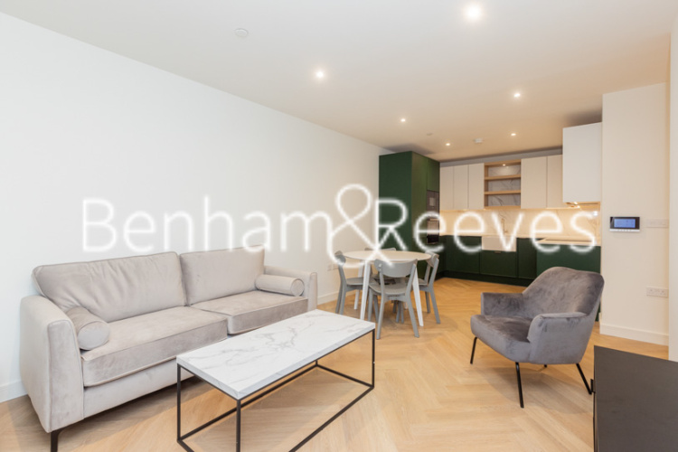 2  bedrooms flat to rent in The Hyde, West Hendon, NW9-image 1