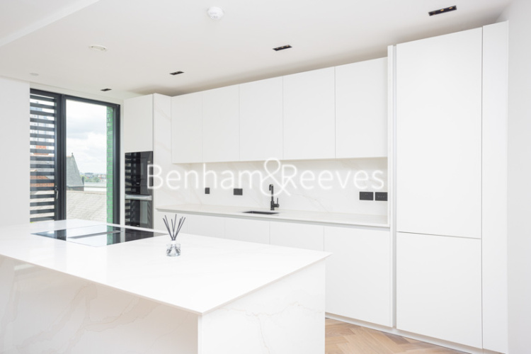 2  bedrooms flat to rent in Cluny Mews, Kensington, SW5-image 2