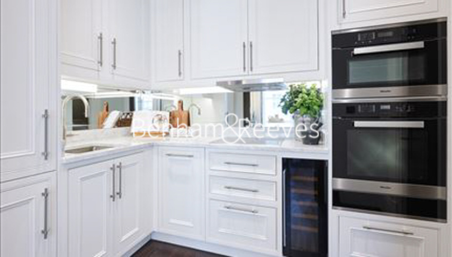 3  bedrooms flat to rent in Prince of Wales Terrace, Kensington, W8-image 2