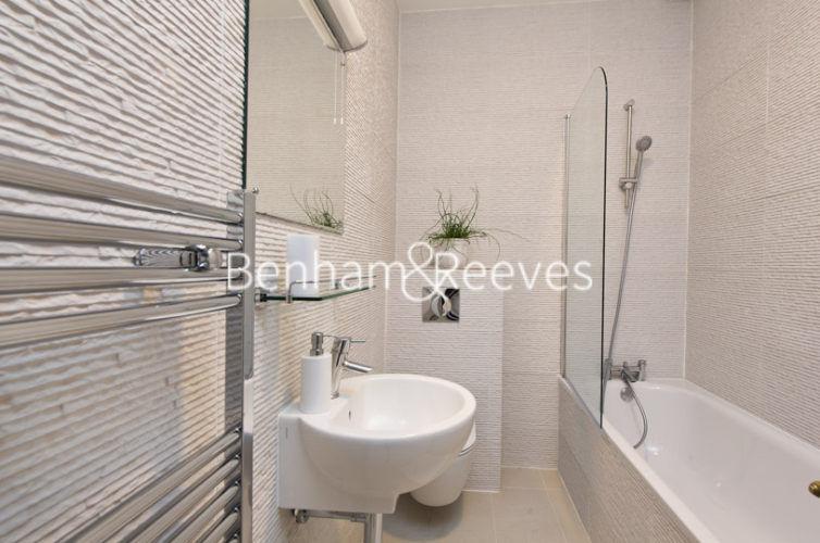1  bedroom flat to rent in Cornwall Gardens, Kensington, SW7-image 4