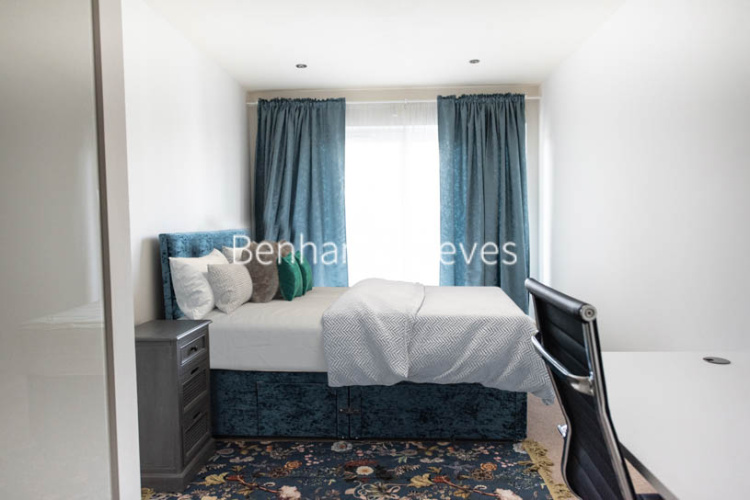 3  bedrooms flat to rent in Boulevard Drive, Colindale, NW9-image 3