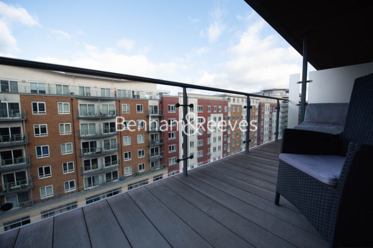3  bedrooms flat to rent in Boulevard Drive, Colindale, NW9-image 5
