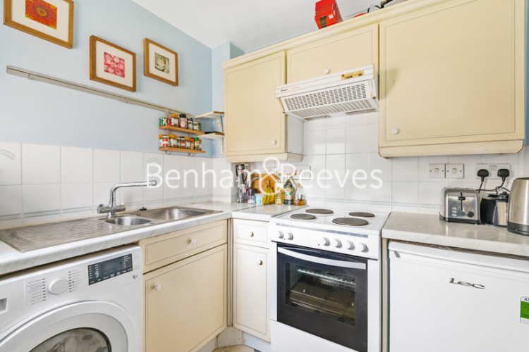 1  bedroom flat to rent in Tinniswood Close, Drayton Park, N5-image 3