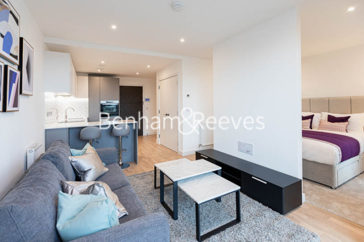 1  bedroom flat to rent in Accolade Avenue, Southall, UB1-image 6