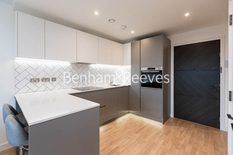 1  bedroom flat to rent in Accolade Avenue, Southall, UB1-image 8
