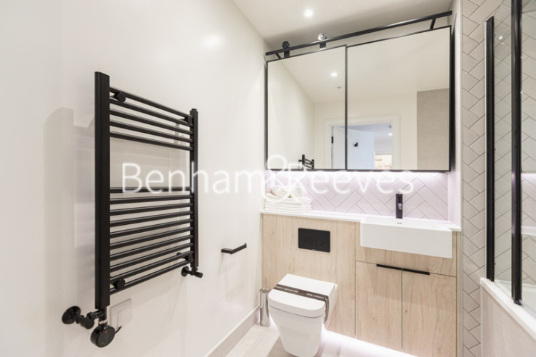 1  bedroom flat to rent in Cedrus Avenue, Southall, UB1-image 4