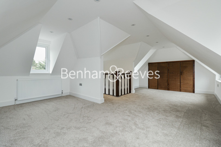 5  bedrooms house to rent in Swakeleys Road, Uxbridge, UB10-image 23