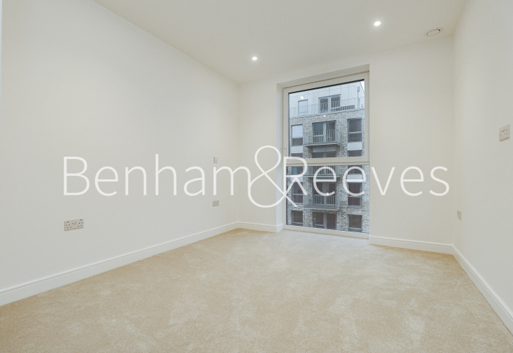 1  bedroom flat to rent in Quay Walk, Grand Union, HA0-image 11