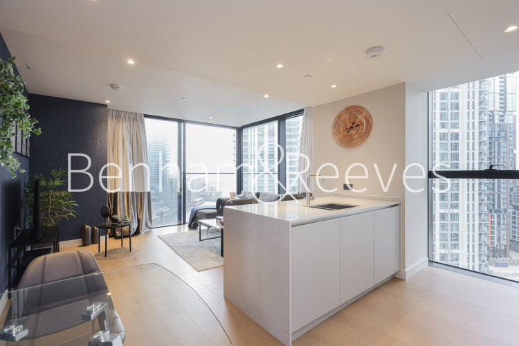1  bedroom flat to rent in Hampton Tower, South Quay Plaza, E14-image 2
