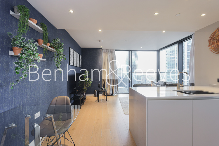 1  bedroom flat to rent in Hampton Tower, South Quay Plaza, E14-image 10