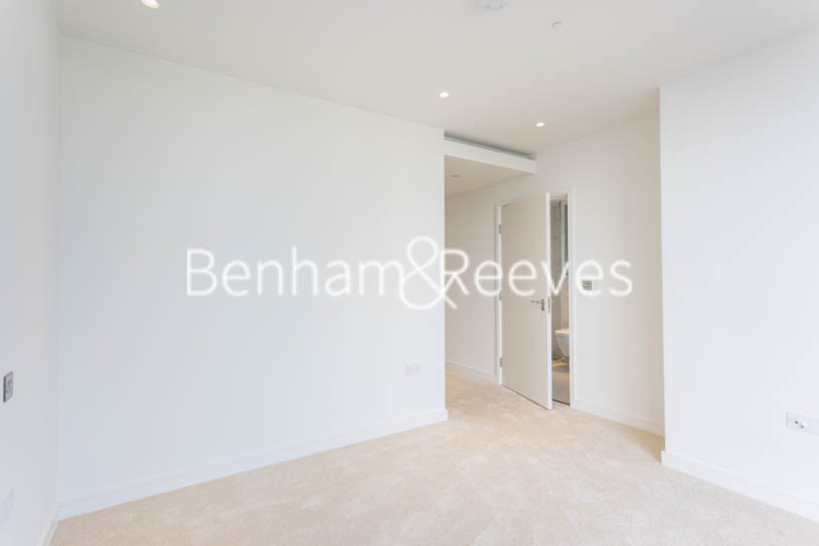 2  bedrooms flat to rent in Hampton Tower, Marsh Wall, E14-image 10