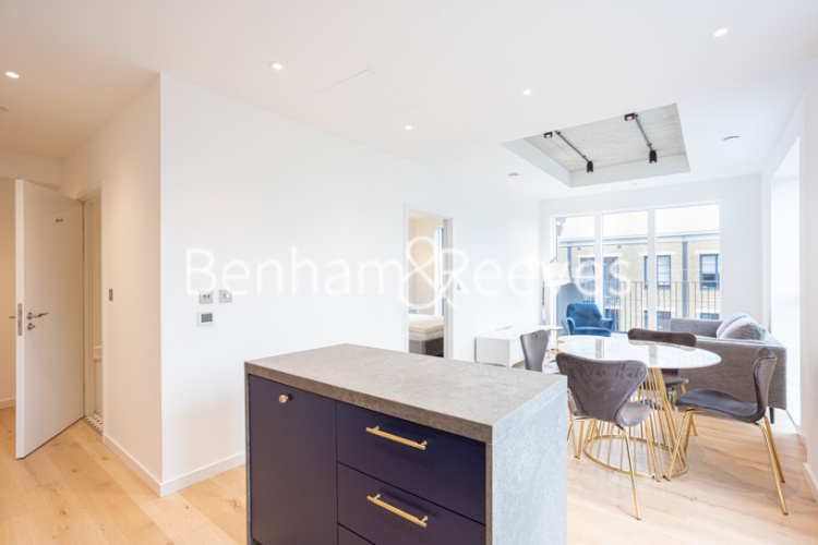 1  bedroom flat to rent in GoodLuck Hope Walk, Canning Town, E14-image 24