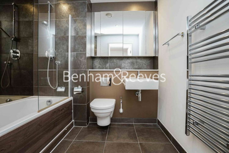 1  bedroom flat to rent in west tower, Canary Wharf, E14-image 4