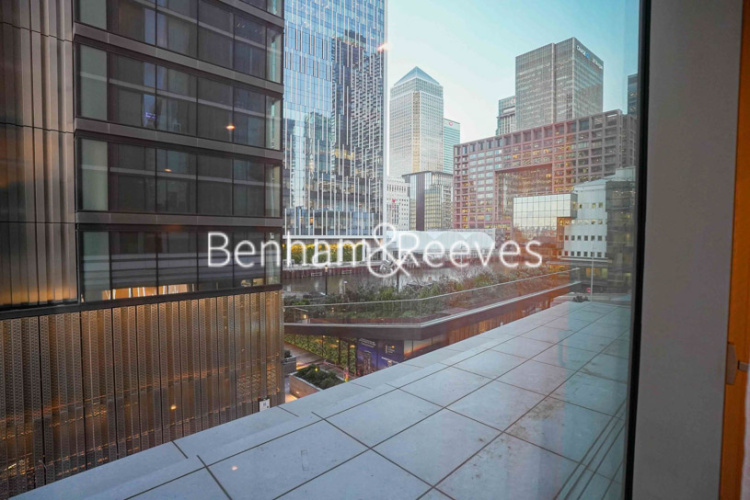 1  bedroom flat to rent in west tower, Canary Wharf, E14-image 5