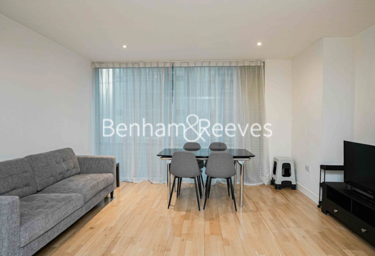 1  bedroom flat to rent in west tower, Canary Wharf, E14-image 6