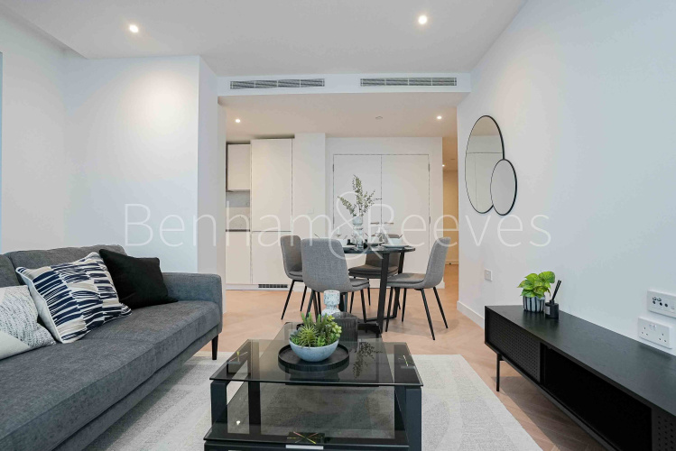 2  bedrooms flat to rent in One Thames Quay, Canary wharf, E14-image 1