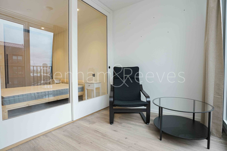 1  bedroom flat to rent in Hawser Lane, Poplar riverside, E14-image 8