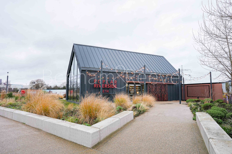 1  bedroom flat to rent in Hawser Lane, Poplar riverside, E14-image 9