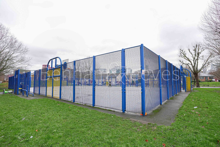1  bedroom flat to rent in Hawser Lane, Poplar riverside, E14-image 10