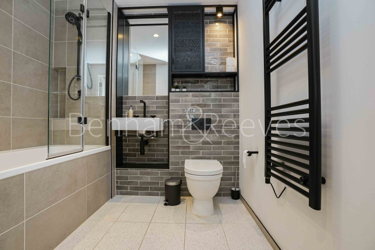 1  bedroom flat to rent in Hawser Lane, Poplar riverside, E14-image 16