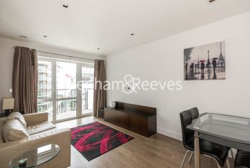 1  bedroom flat to rent in Dickens Yard, Ealing, W5-image 1