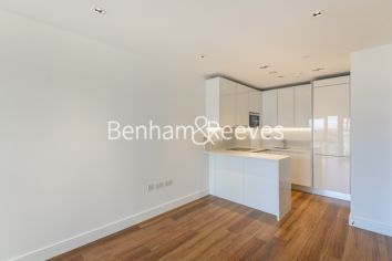 1  bedroom flat to rent in Dickens Yard, Ealing, W5-image 3