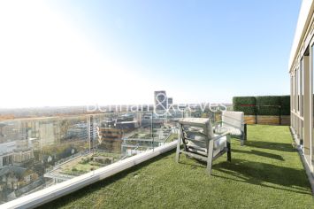 3  bedrooms flat to rent in Longfield Avenue, Ealing, W5-image 5