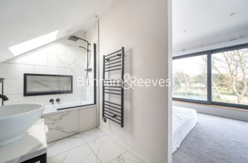 4  bedrooms house to rent in Brentmead gardens, Ealing, NW10-image 6