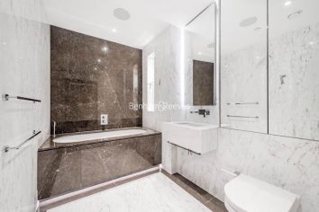 3  bedrooms flat to rent in Sovereign Court, Hammersmith, W6-image 12