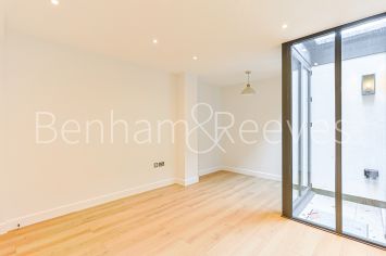 3  bedrooms flat to rent in Disraeli Road, Hammersmith, SW15-image 6