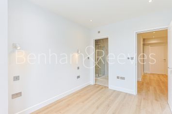 3  bedrooms flat to rent in Disraeli Road, Hammersmith, SW15-image 17