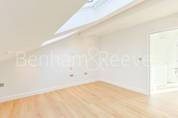 2  bedrooms flat to rent in Disraeli Road, Hammersmith, SW15-image 14